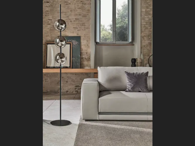Lampada da terra Sferatus Piantana in acciaio verniciato con 3 sfere in vetro borosilicato parzialmente specchiate di Bontempi