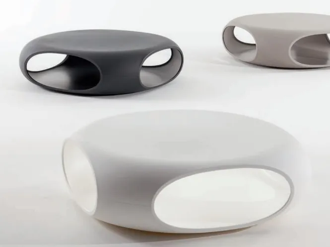 Tavolino in plastica di design Pebble di Bonaldo