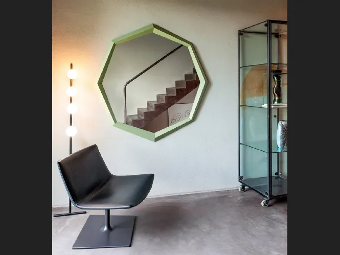 Specchio Diamond con cornice in Rovere massello di Devina Nais