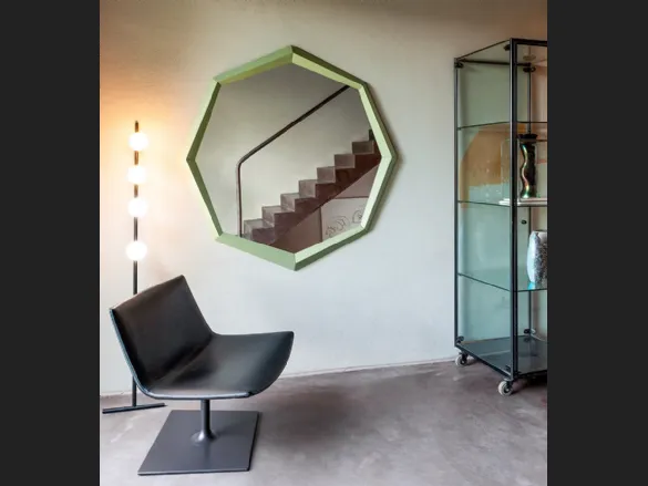 Specchio Diamond con cornice in Rovere massello di Devina Nais
