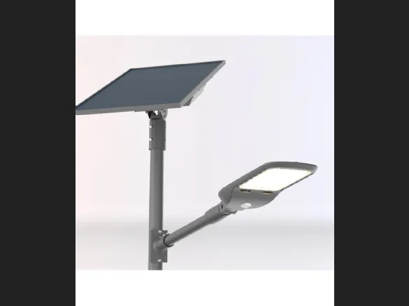 Lampada da esterno Iperion in alluminio silver con pannello solare resistente ai getti d’acqua ed ermetica di F_A_N_ Europe