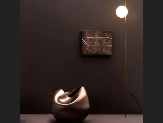 Lampada terra-soffitto Vertigo in metallo dal design essenziale di Adriani e Rossi
