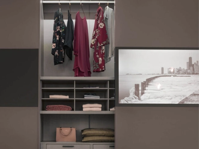 Armadio con TV Planblog3 di Maronese