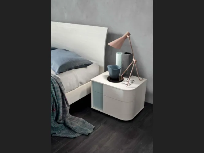 Comodino Bold in Olmo Artico laccato Nuvola di Maronese Acf