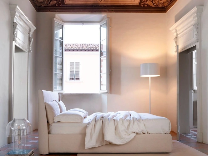 Letto imbottito Eddie di Noctis