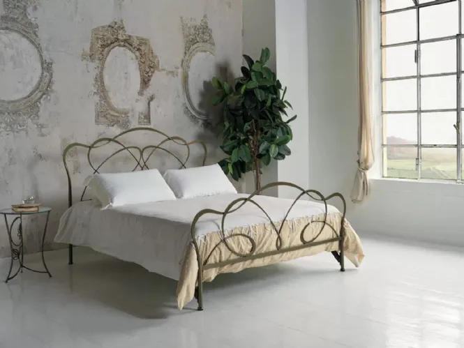 Letto in ferro battuto con testiera Fantasy di Bontempi