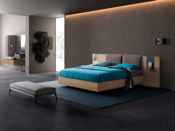 Letto Zen Bold Grey in legno di Rovere con testiera arricchita da due cuscini in tessuto imbottito di Devina Nais
