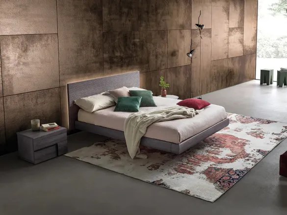 Letto in massello con testiera sospesa retroilluminata Zen Elegance di Devina Nais