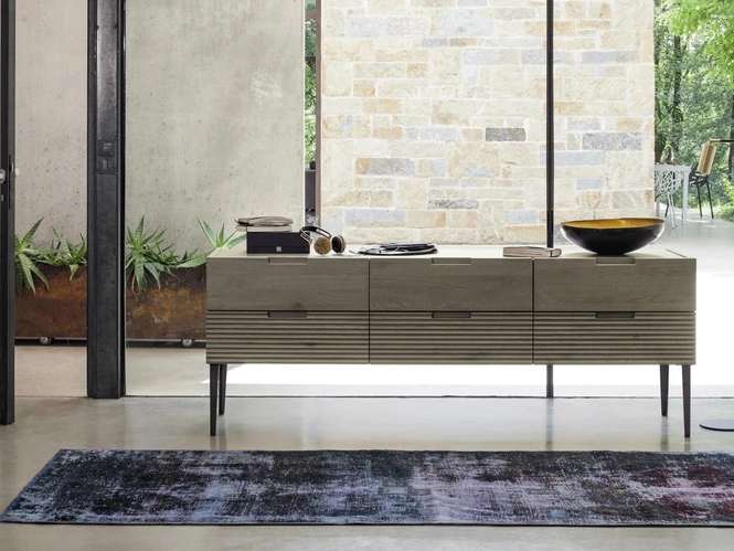 Madia Zero 16 di Devina Nais