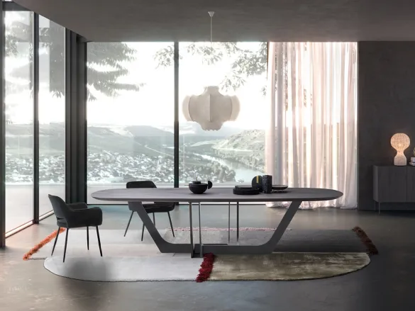 Tavolo Cosmopolitan con piano e base in Rovere massello di Devina Nais