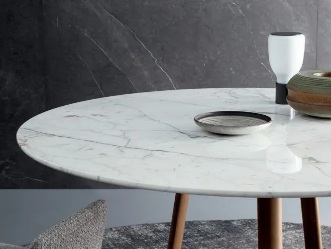 Tavolo fisso in legno e marmo Greeny di Bonaldo