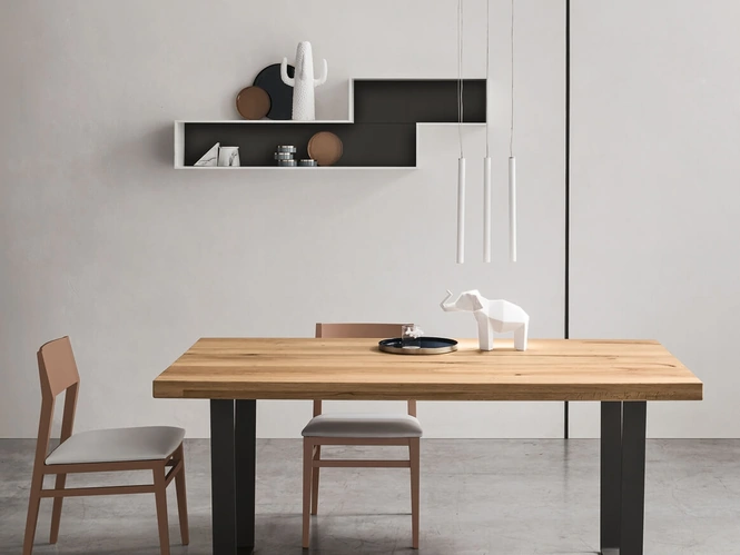 Tavolo Strong in legno massiccio di Maronese