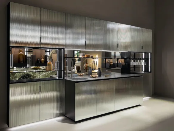 Cucina Design lineare Maxima 2-2 Mirror in vetro specchio cannettato e top in acciaio di Cesar