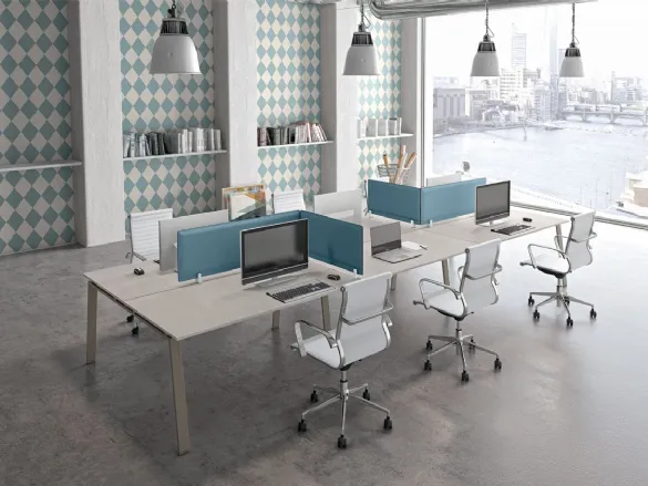 Scrivania Operativa in melaminico con separè in tessuto colorato Loft 01 di Colombini Office