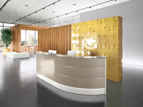 Bancone Reception GET IN 03 in laccato lucido e top in vetro a specchio di Colombini Office